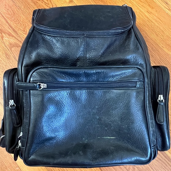 Osgoode Marley Large Black Leather RFID Backpack - Picture 1 of 8